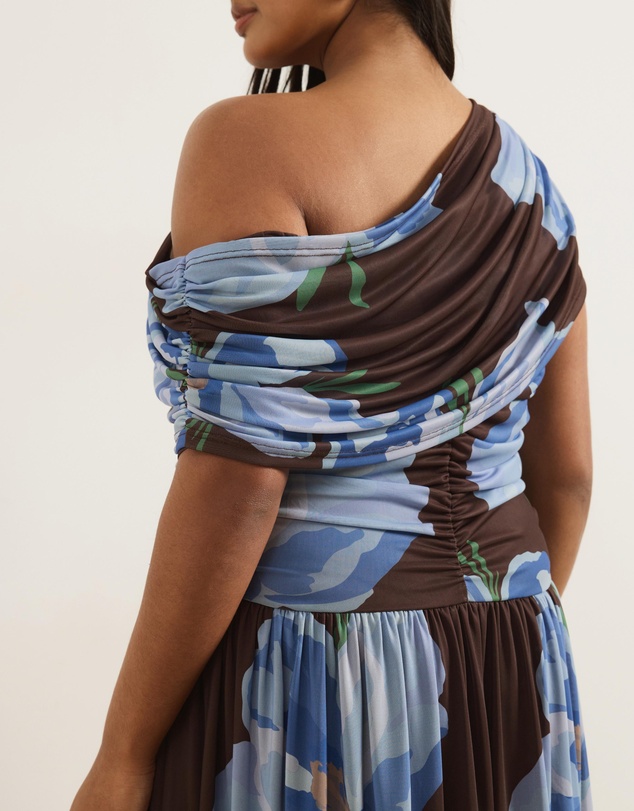Atmos&Here Curvy - Winnie Off Shoulder Mesh Maxi Dress