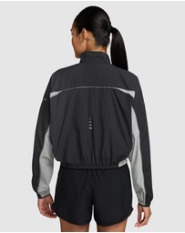 Nike - Swift Repel UV Protection Running Jacket