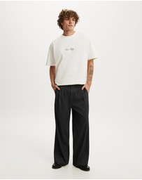 Cotton On - Box Fit Text T-Shirt