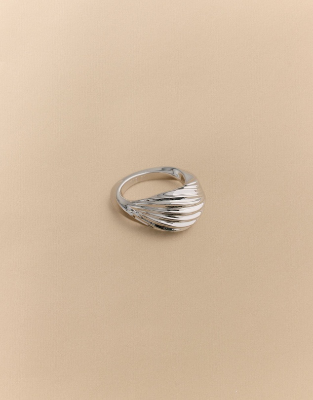 Trenery - Era Twist Ring in Silver