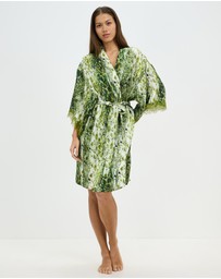 Sainted Sisters - Scarlett Silk Kimono
