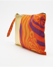 The Social Outfit - Gawaa Spliced Clutch