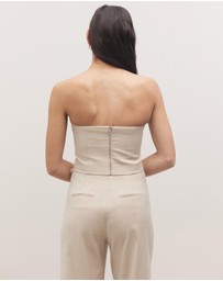 Minima Esenciales - Rhea Strapless Top