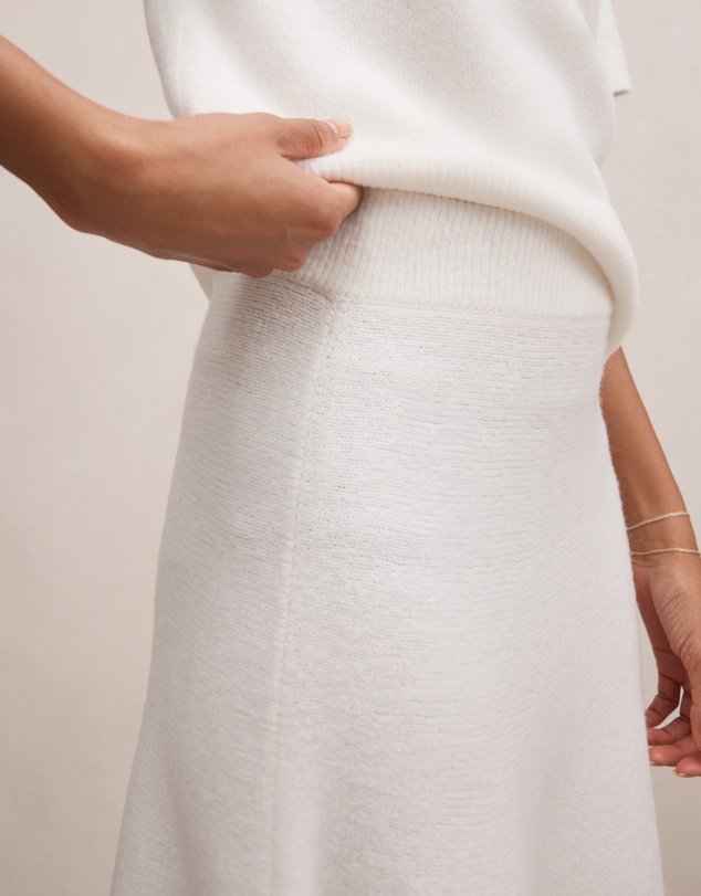 Forever New Petite - Elliotte Petite Knitted Midi Skirt
