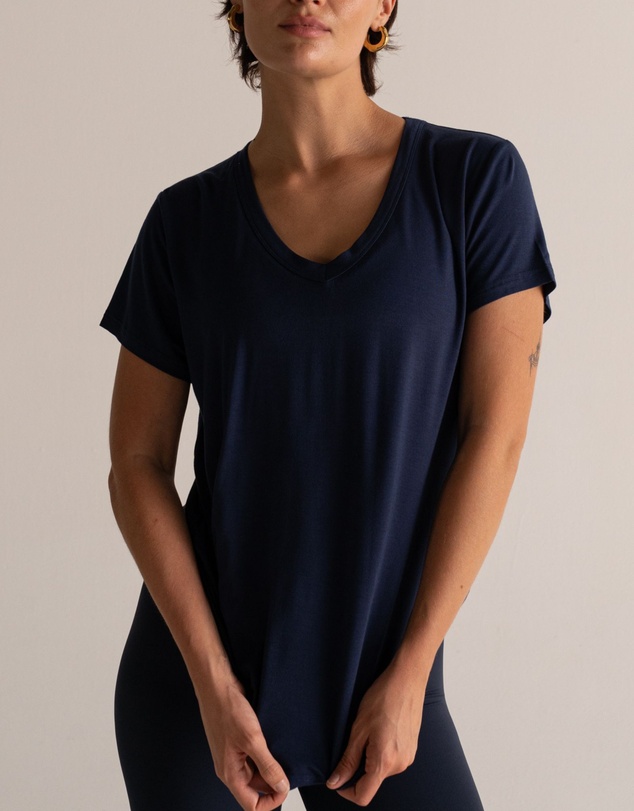 HyperLuxe The Label - V Neck Shirt
