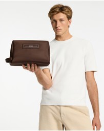 Status Anxiety - Hunter Toiletry Bag - Large