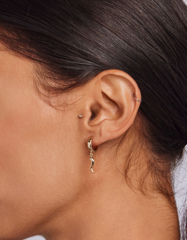 Zoe Olivia - 9K Gold Horn Huggie Earrings
