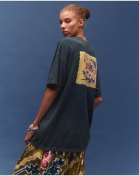 KINGA CSILLA - Avviso Lotus OG Tee