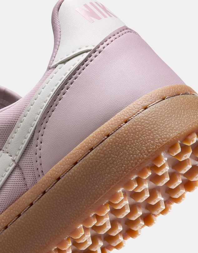 Nike - Field General - Women's