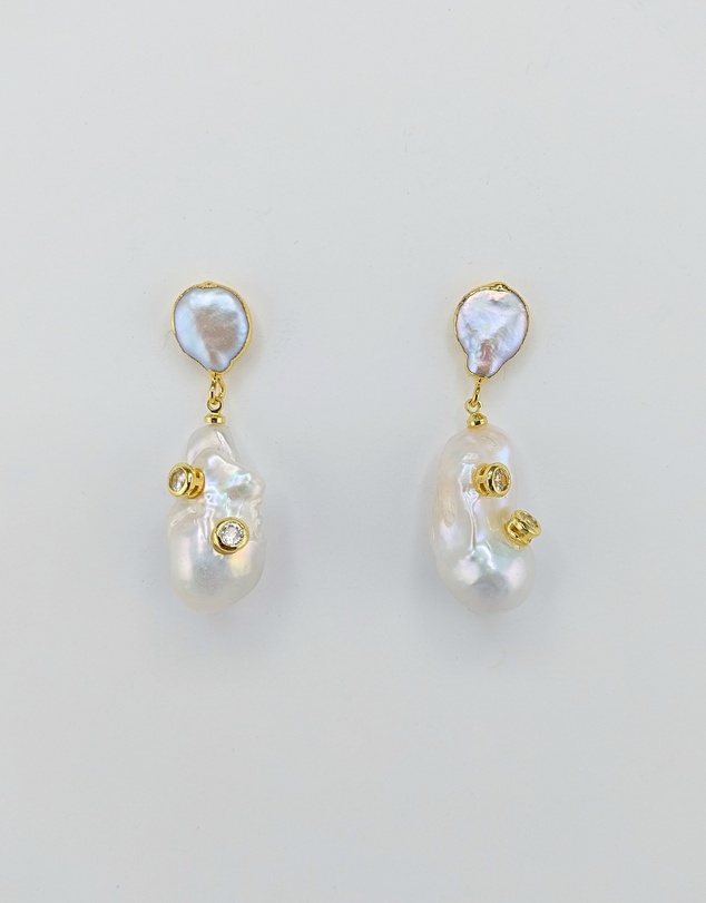 Izoa - Calista Baroque Pearl Earrings