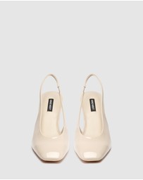 Nine West - Redsat