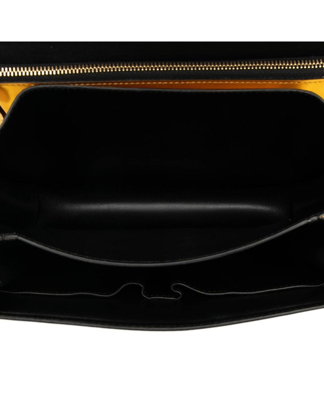 Pre-Loved by Azura Reborn - Pre-Loved Medium Calfskin Classic Box