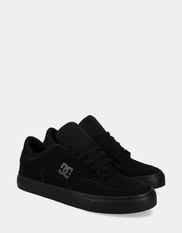 DC Shoes - Mens Onyx Skate Shoes