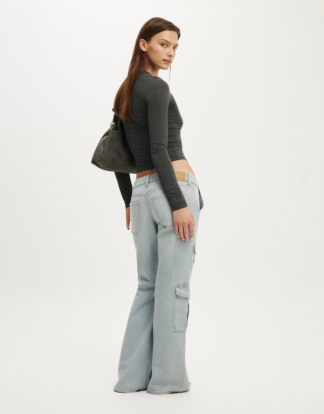 Cotton On - Low Relaxed Flare Jean