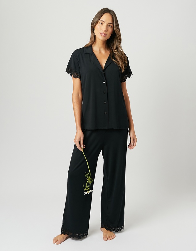 UNE PIECE - Lace Trim Modal Full Length Pyjama Set