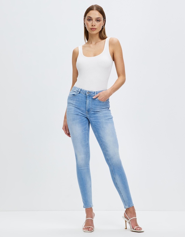 GUESS - 1981 High Rise Skinny Jeans