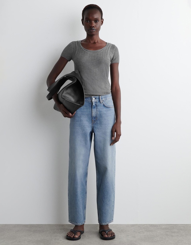 COS - Arch Tapered Jeans