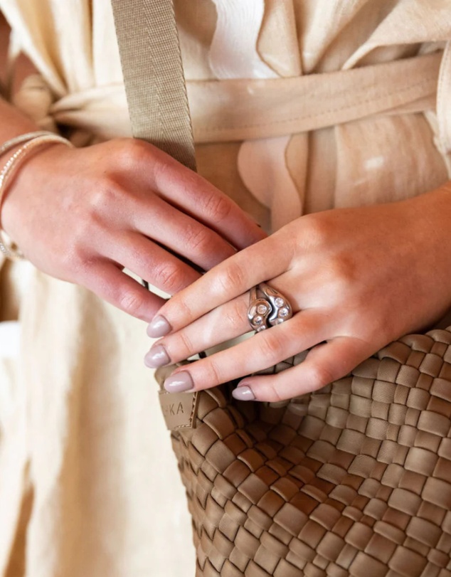 Chuchka - Kesher Ring 3 stone Silver