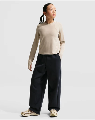 Nike - MAVN High-Rise Therma-FIT Knit Pants - Teens