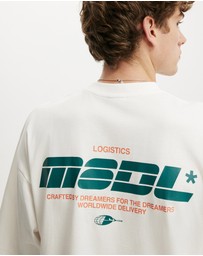 Cotton On - Cropped Fit Graphic T-Shirt