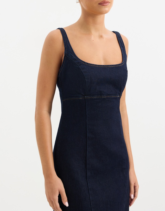 Calli - Emira Denim Midi Dress