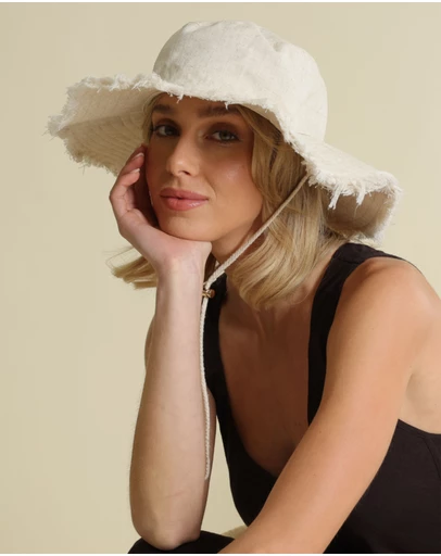 Morgan & Taylor - Mabel Bucket Hat in Beige