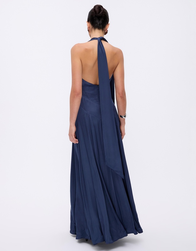 Minima Esenciales - Daphne Halter Scarf Maxi Dress