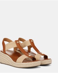 Vionic - Calera Wedge - Camel Leather