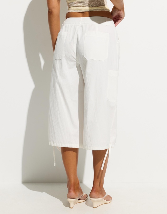 Dazie - Cara Low Rise Cargo Capris