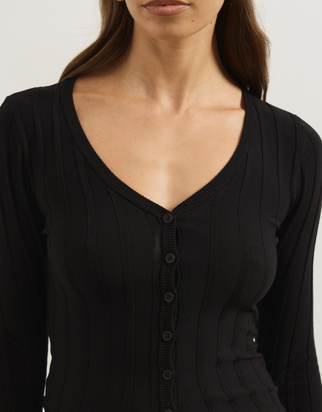 Atmos&Here - Mina V-Neck Knitted Top