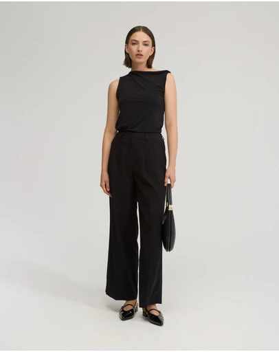 Oxford - Nova Twist Shoulder Top