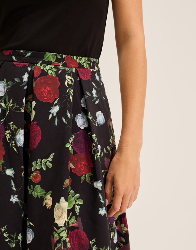Review - Soiree Midi Skirt