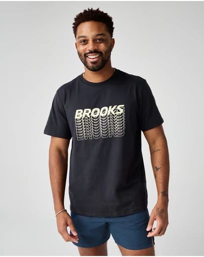 Brooks - Graphic Short Sleeve
