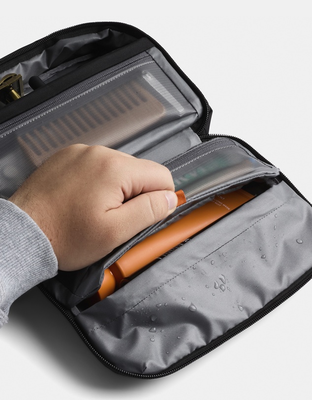 Bellroy - Hanging Toiletry Kit