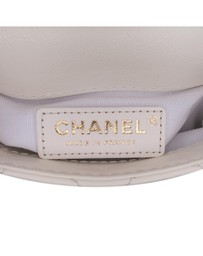 Pre-Loved by Azura Reborn - Pre-Loved chanel Chanel Quilted Lambskin Messenger Bag