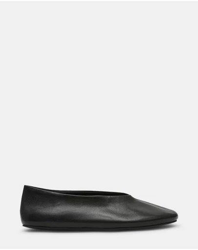 Steve Madden - Cyntra Black Leather Flats