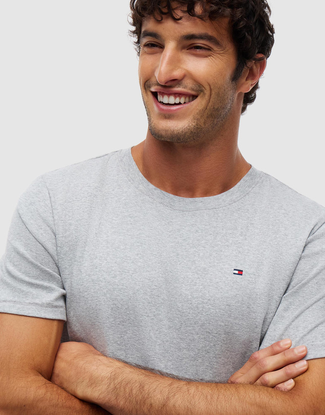 Tommy Hilfiger - Signature T-Shirt and Shorts Pyjama Set