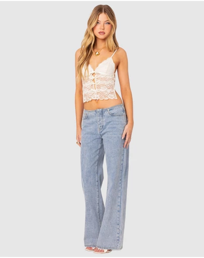 EDIKTED - Cara Sheer Lace Open Back Top