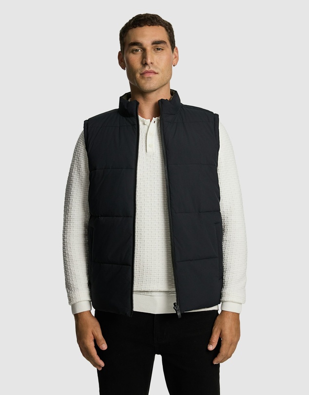 yd. - Finn Reversible Vest