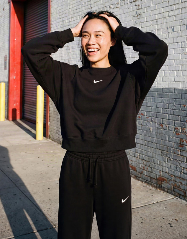 Nike - Sportswear Phoenix Fleece Oversized Crewneck Sweatshirt