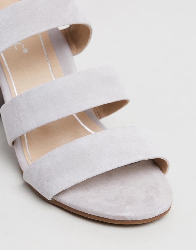 Vionic - Blaire Heeled Sandal - Light Grey