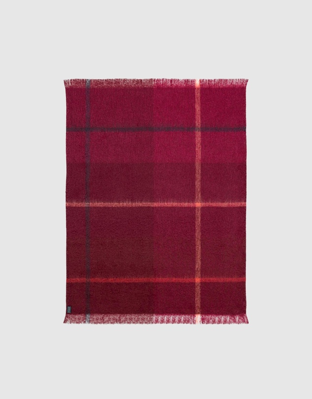 St Albans - Mohair Throw Bordeaux