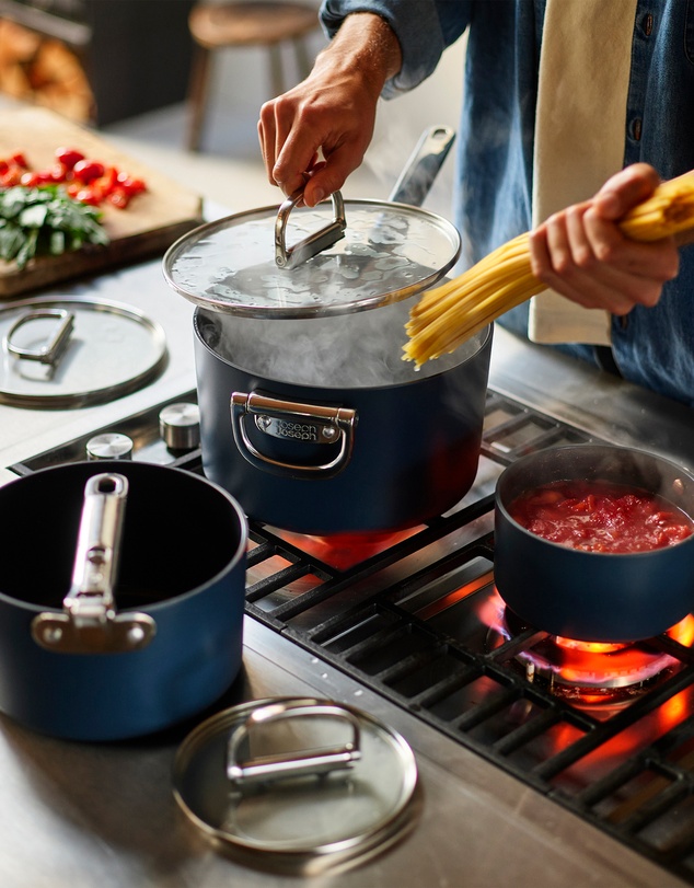 Joseph Joseph - Space Non-stick Saucepan with Folding Handles and Lid - 15 cm