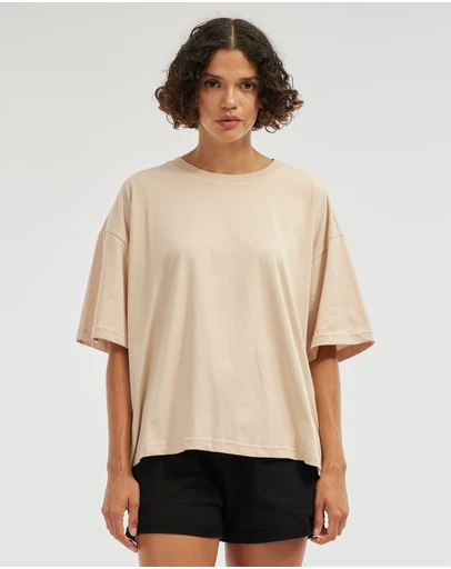 Amelius - Leah Boyfriend Tee