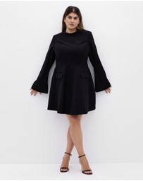 City Chic - Dynamic Long Sleeve Dress
