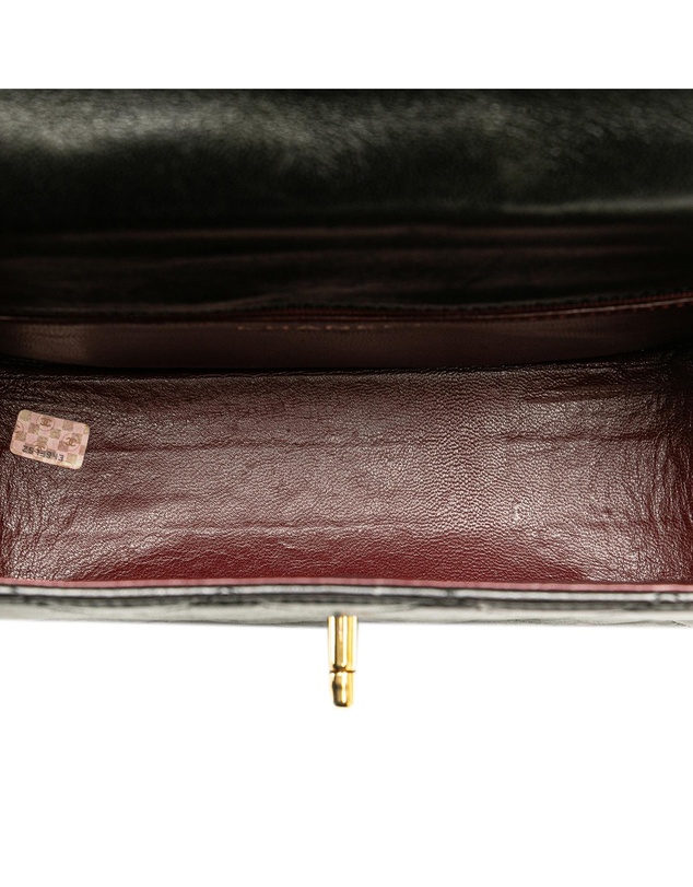 Pre-Loved by Azura Reborn - Pre-Loved chanel Classic Quilted Crossbody Bag