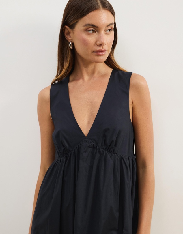 Atmos&Here - Louisa V-Neck Midi Dress