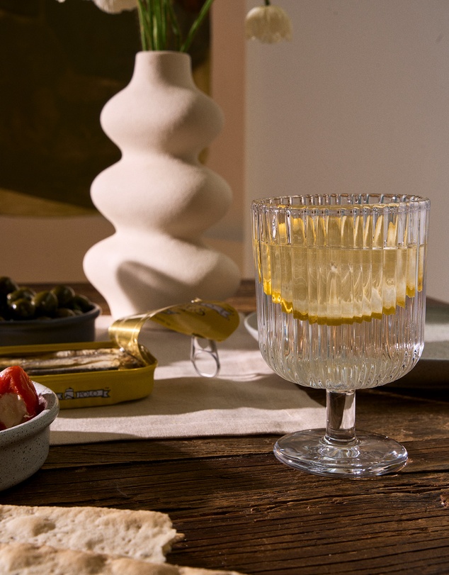 HOTTIE - Rubie 4-Piece White Wine Set