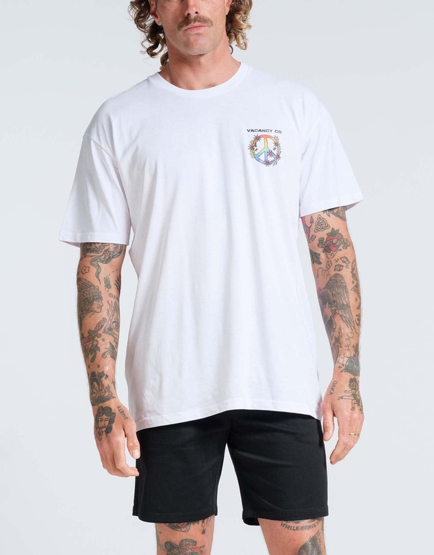 Vacancy Co - Peace & Leisure Tee