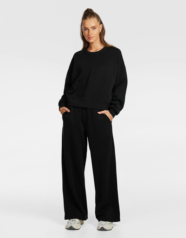 Rockwear - Travel Hip Length Crew